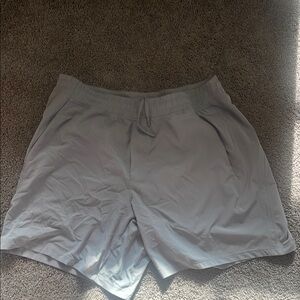 Men's XL Lulumenon Pace Breaker shorts